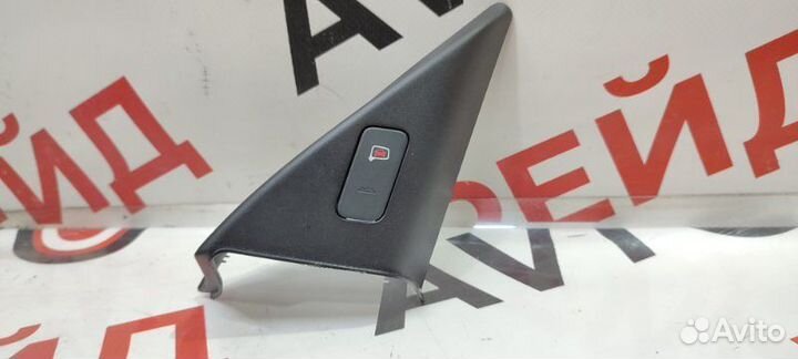 Уголок двери Audi A6 4G CGW 18.04.2011