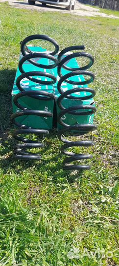 Пружины передние Galant 8