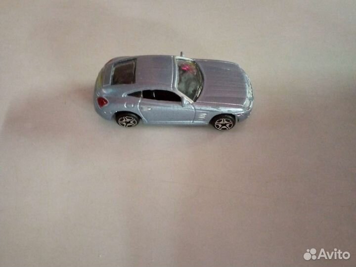 Маленькая детская машинка