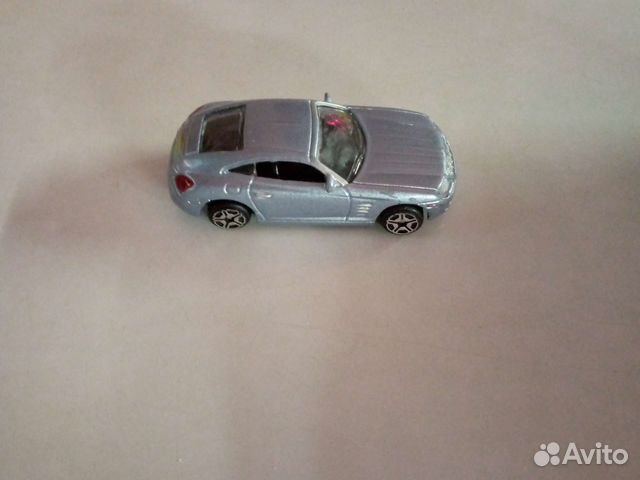 Маленькая детская машинка