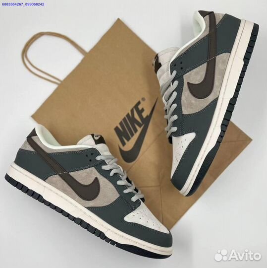 Великан Nike SB Dunk Low Otomo Katsuhiro