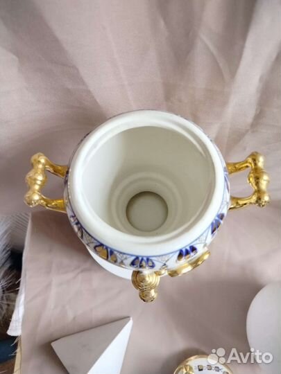 Самовар фарфоровый декоративный. Гжель