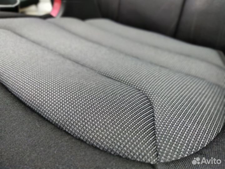 Бустер Peg-Perego Viaggio Shuttle isofix (15-36)