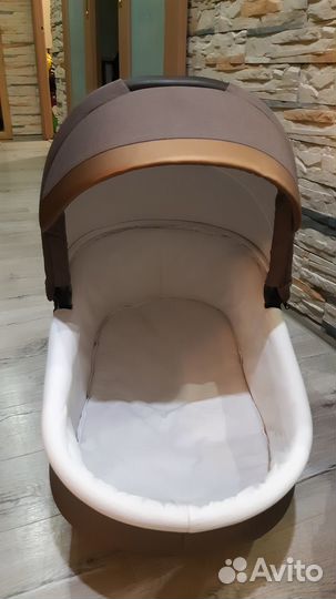 Коляска Sweet Baby 2 в 1 в отличном состоянии
