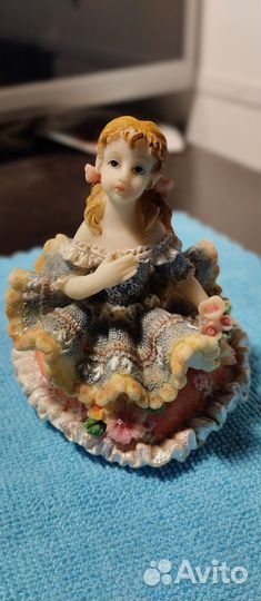 Шкатулка девочка