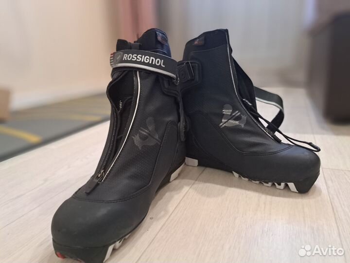 Лыжные ботинки коньковые rossignol