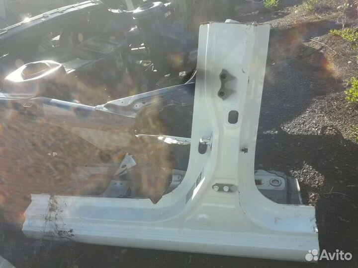 Порог стойкой Hyundai Solaris