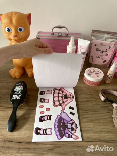 Подарочный набор для девочки бьюти бокс чемодан