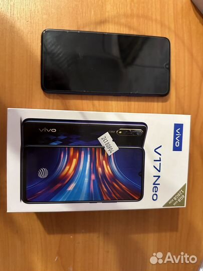 Телефон Vivo V17 Neo