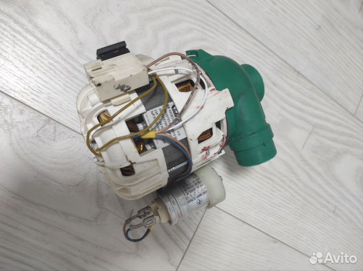 Циркуляционный насос Electrolux