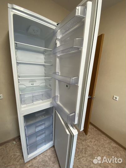 Холодильник бу beko