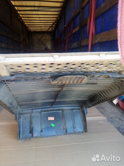 Крышка аккумуляторного ящика Даф 105