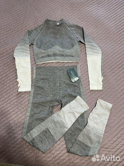 Спортивный костюм для фитнеса женский новый