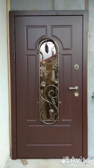 Дверь входная металлическая