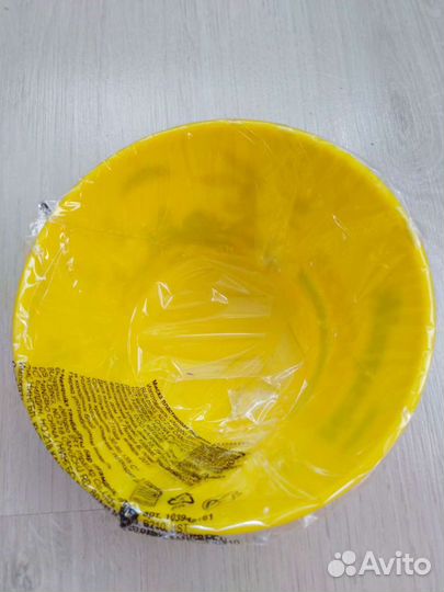 Новая Тарелка пластиковая пищевая Nesquik