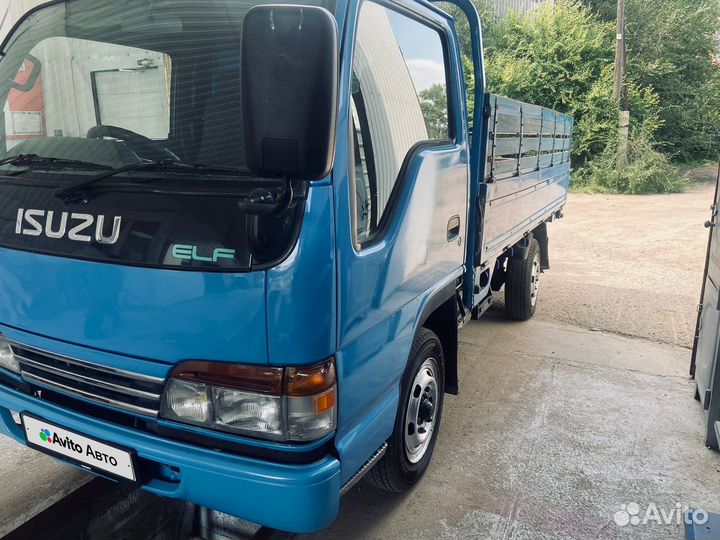 Isuzu Elf, 2001