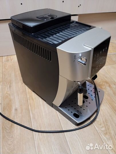 Кофемашина delonghi 220.31