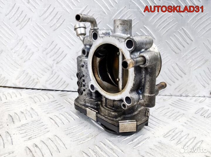 Заслонка дроссельная Opel Astra J A16XER 55561495
