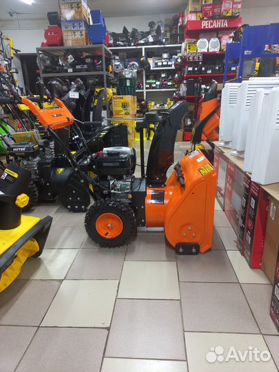 Снегоуборщик бензиновый Villartec WB5561