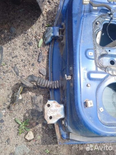 Дверь передняя правая Hyundai Lantra 2