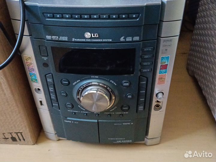 Музыкальный центр lg с 2 колонками и караоке
