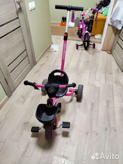 Детский велосипед трехколесный с ручкой