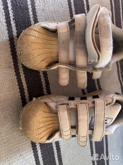 Кроссовки для девочки