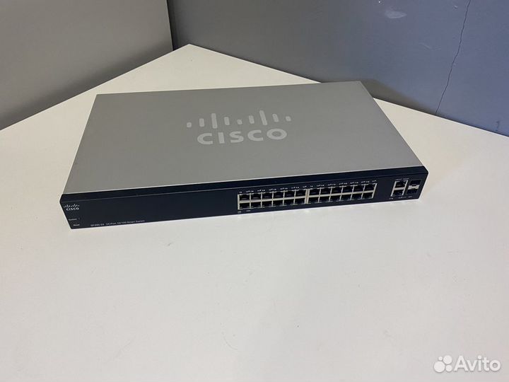 Коммутатор Cisco SF200-24