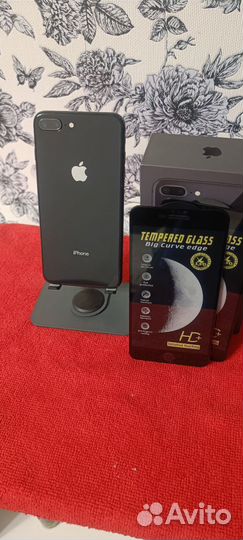 iPhone 8 Plus, 64 ГБ