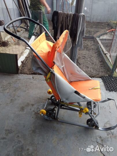 Детские санки на колесах