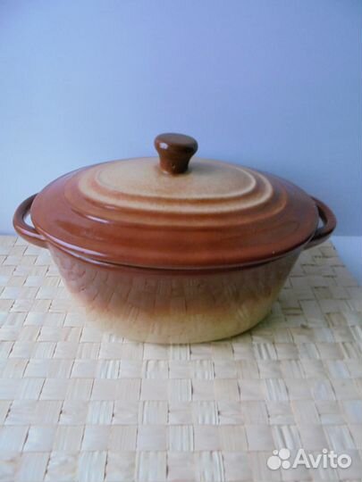 Блюдо 1 л из жаропроч керам с крышкой и ручками