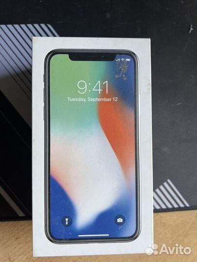 iPhone X, 64 ГБ