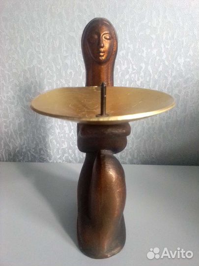 Старинный бронзовый подсвечник Девушка с разносом