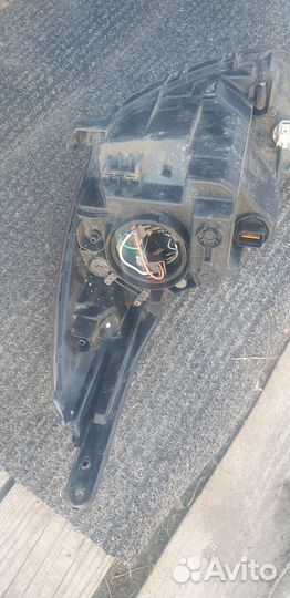 Фара на hyundai solaris,2011 года