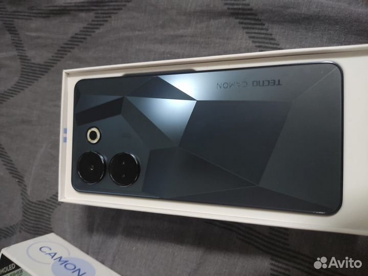 TECNO Camon 20 Pro, 8/256 ГБ