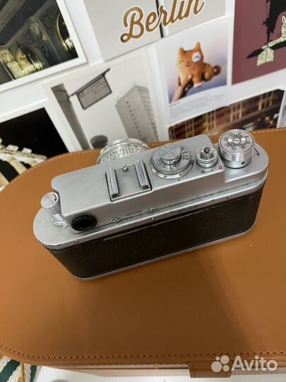 Плёночный фотоаппарат Зоркий-4 с чехлом