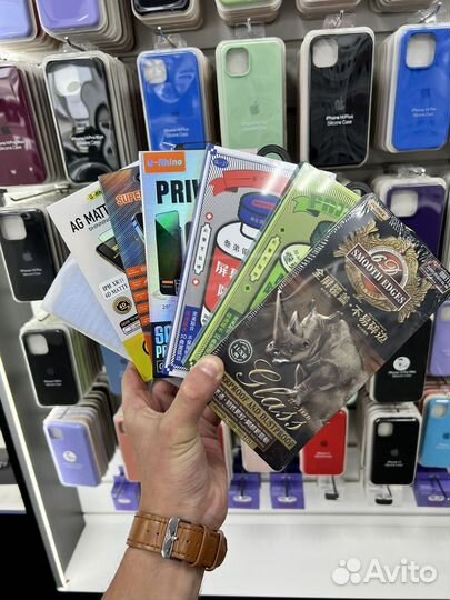 Защитные стекла для iPhone (на все модели)