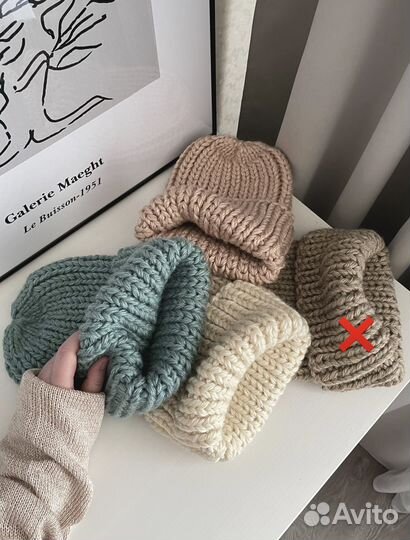 Шапка вязаная зимняя женская ручной работы