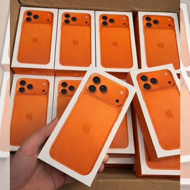 iPhone 17 Pro, 256 ГБ, eSIM