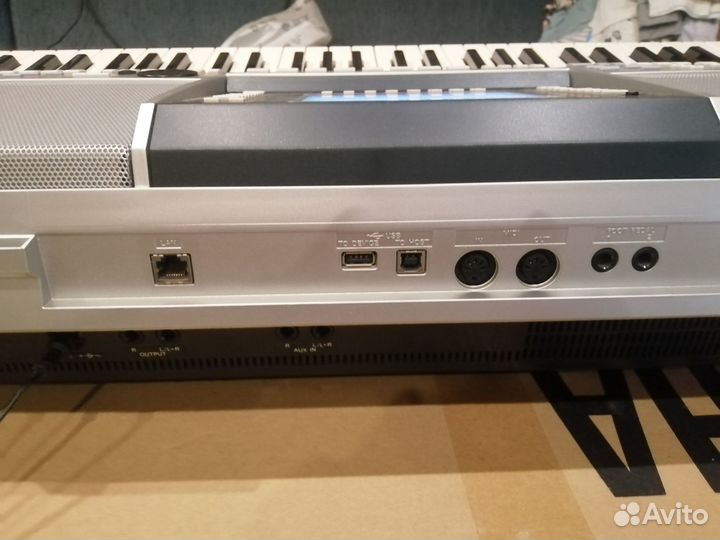 Yamaha psr-S710 Синтезатор