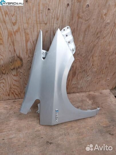 Крыло переднее правое Toyota Prius 3 ZVW30