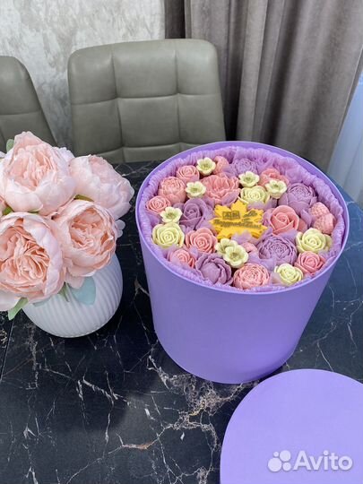 Шоколадные букеты, цветы, конфеты