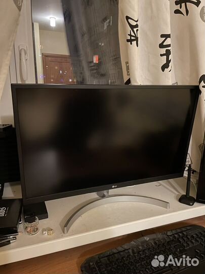 Монитор LG 27 4k 27UL500