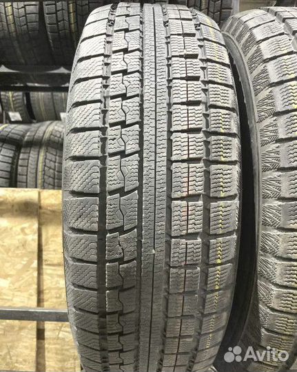 Toyo Winter Tranpath MK4a 215/65 R17 98W