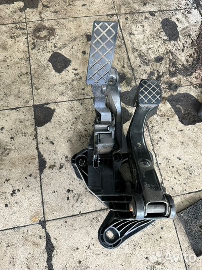 Педальный узел Skoda Rapid CWV 2016