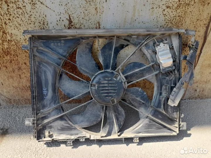 Вентилятор радиатора в сборе с диффузором Mercedes