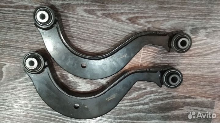 Рычаги задней подвески поперечный VAG