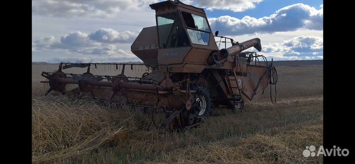 Комбайн Ростсельмаш Нива, 1995