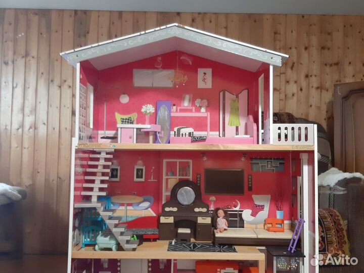 Домик кукольный
