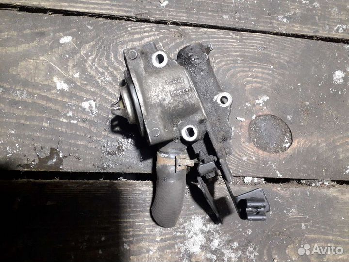 Корпус термостата Рено Логан 2